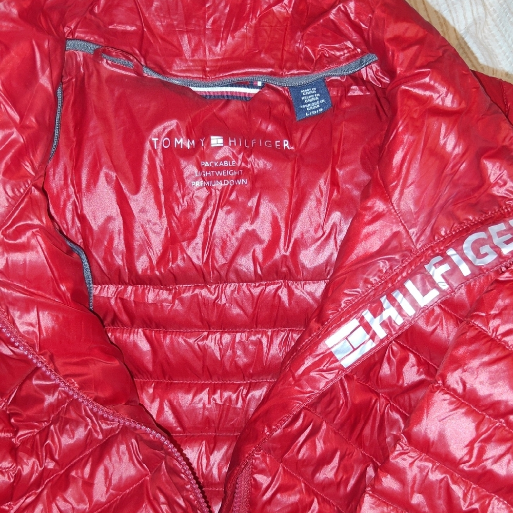 Tommy Hilfiger Women's Red Quilted Packable Puffer Jacket - Picture 2 of 5